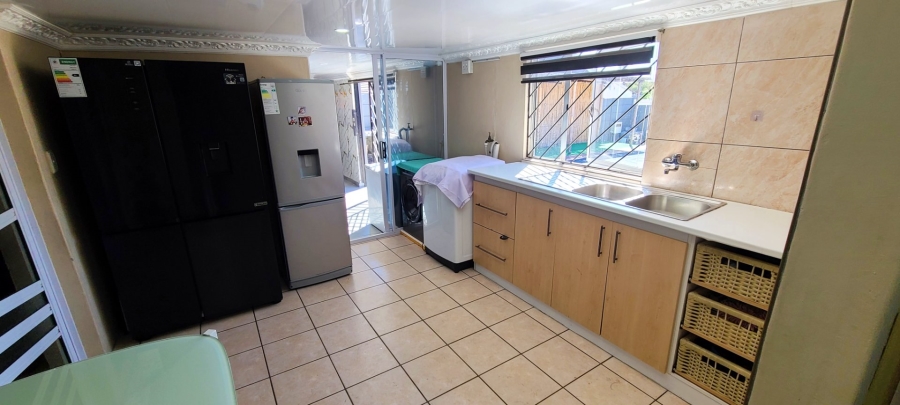 2 Bedroom Property for Sale in Tuscany Glen Western Cape